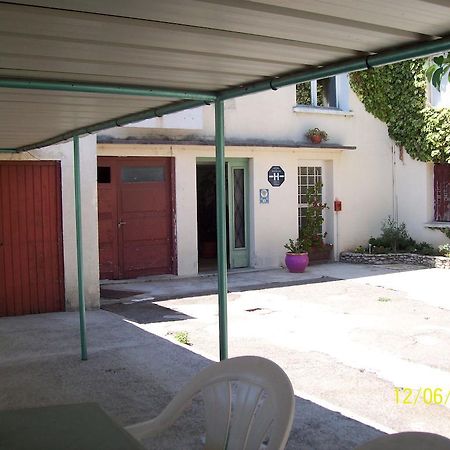 Le Relais Des Blaches Otel Pierrelatte Dış mekan fotoğraf