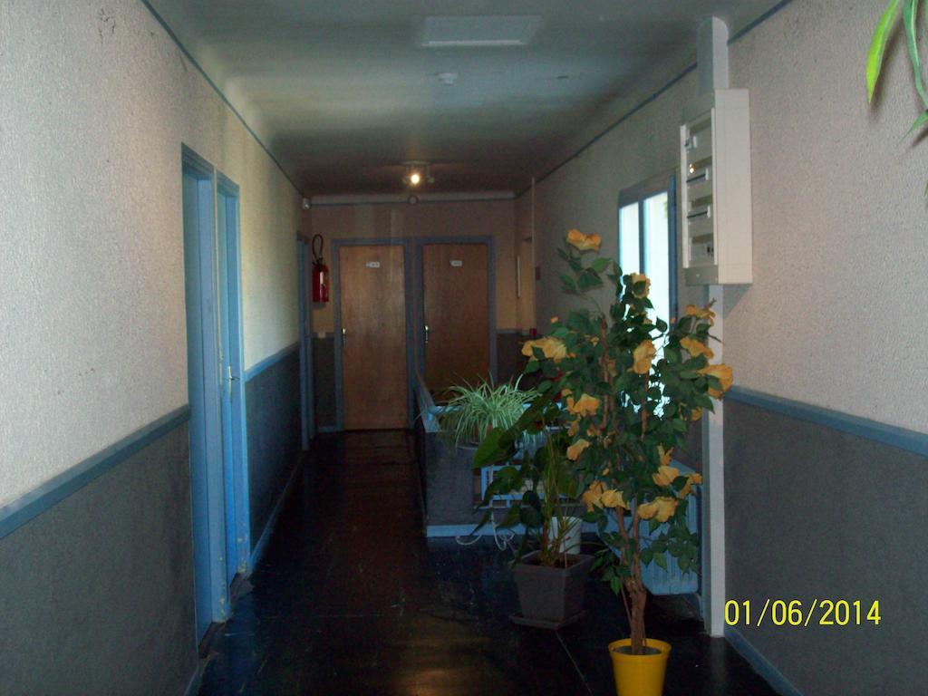 Le Relais Des Blaches Otel Pierrelatte Dış mekan fotoğraf